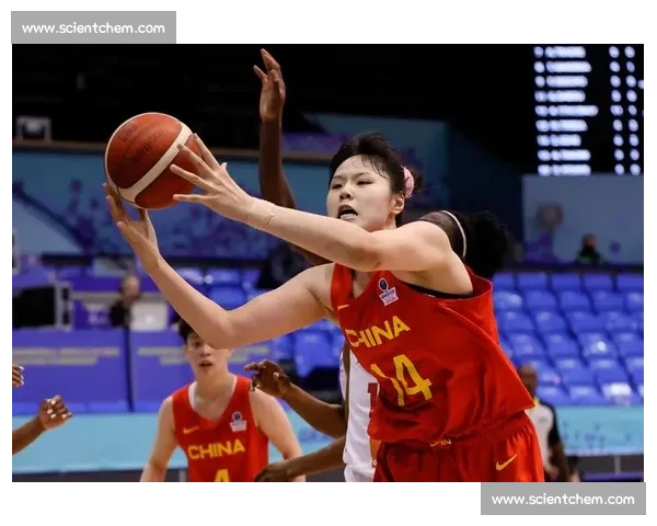 WNBA梦想对决自由迎来强强碰撞谁能在攻防拉锯战中笑到最后