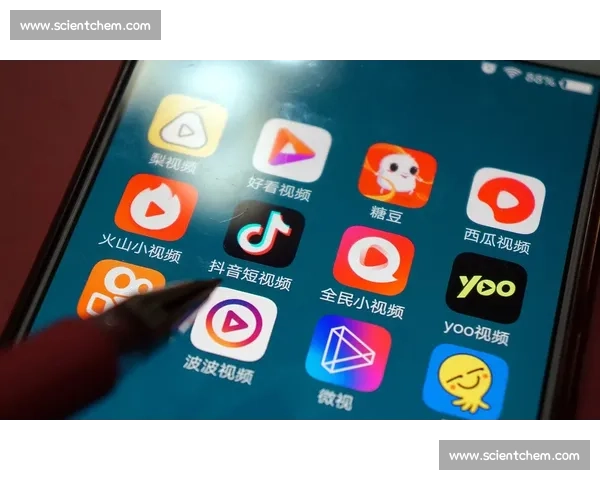 IG与GIF到底有什么区别 从社交传播到图片格式应用场景全面对比解析