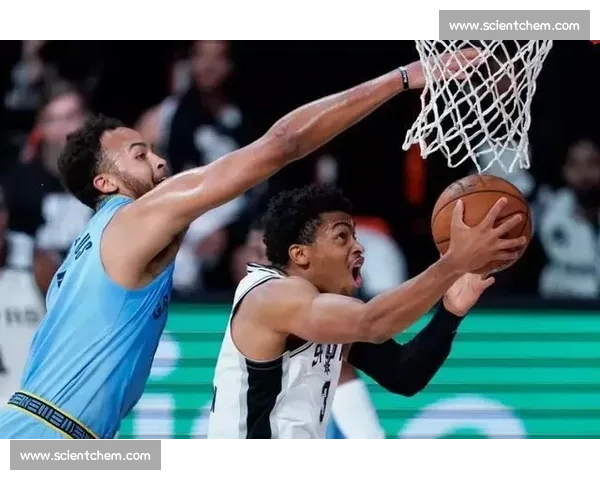 NBA焦点大战前瞻雷霆青春风暴硬撼雄鹿双核冲击西东部强强对决